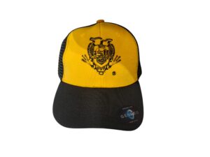 GORRA AMARILLA CON MALLA NEGRA LOGO OFICIAL